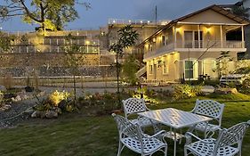 Cliff House, 3Br Lux Farmhouse 2Km To Rajpur Road