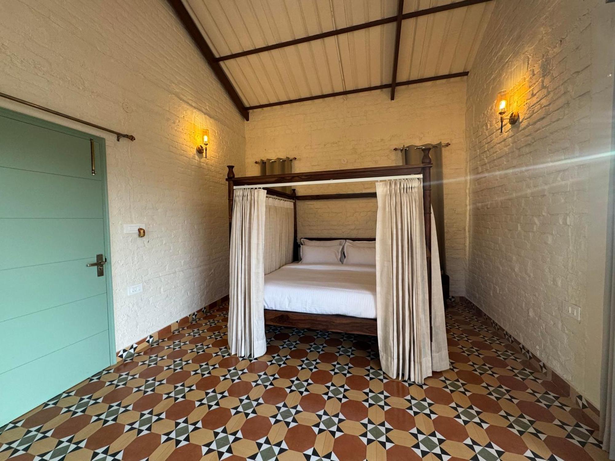 Cliff House, 3Br Lux Farmhouse 2Km To Rajpur Road Dehradun Exterior photo